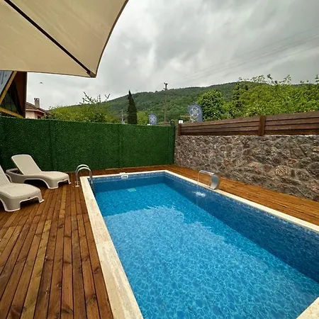 Domek alpejski Rose Sapanca Stone House *