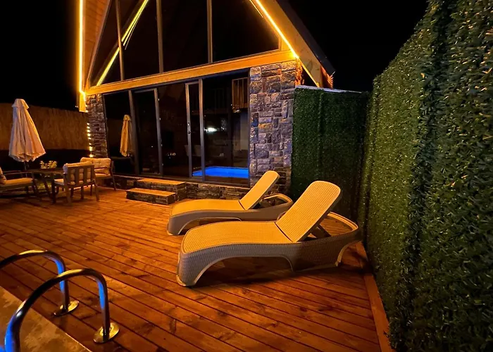 Rose Sapanca Stone House *